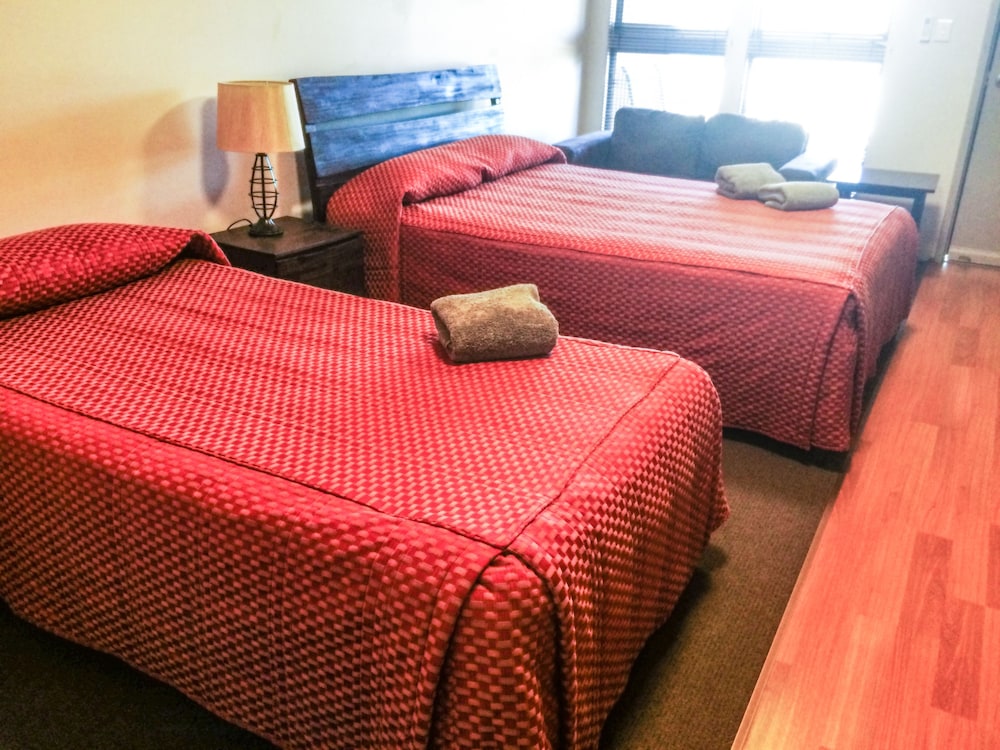 SPINIFEX HOTEL 9/39