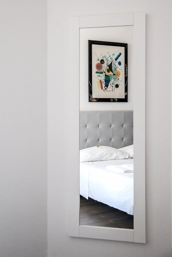 Nauticus Guest Room 25/41