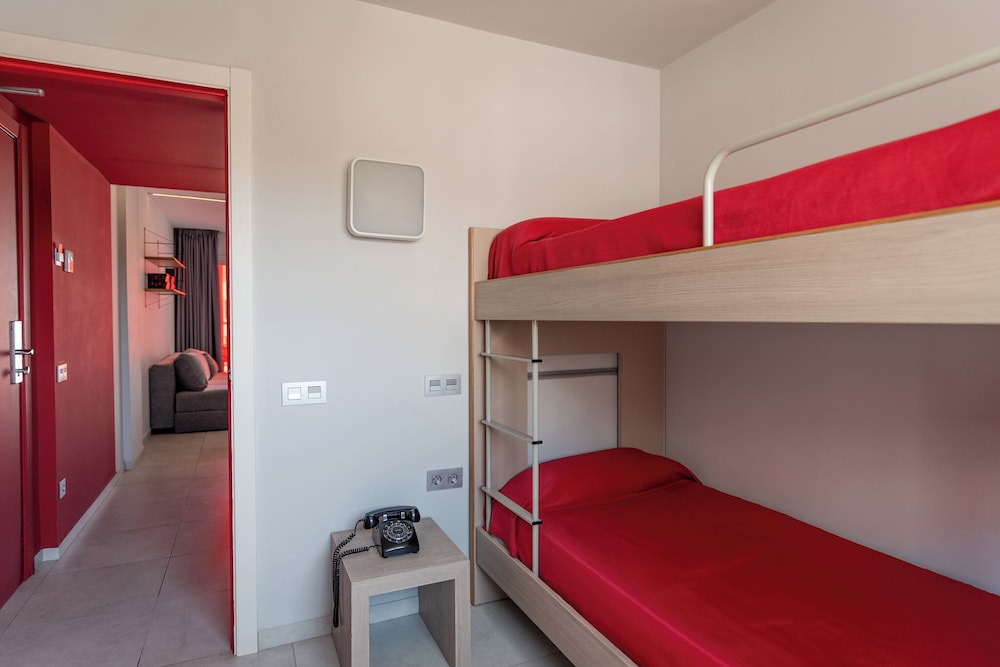 Ryans Ibiza Apartments Adults Only 33/68
