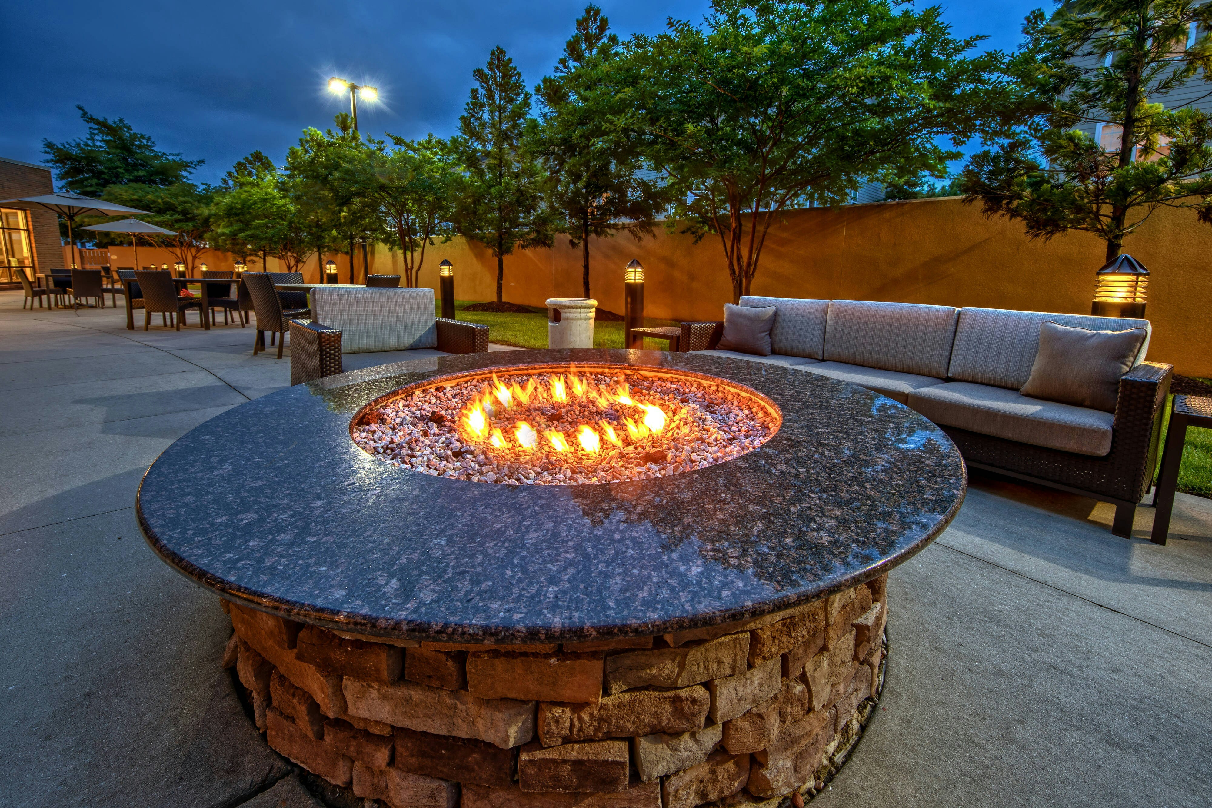 Courtyard by Marriott Newport News Airport 18/19