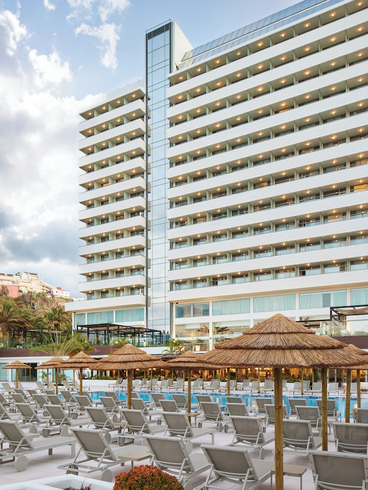 Melia Costa Atlantis Tenerife 42/44