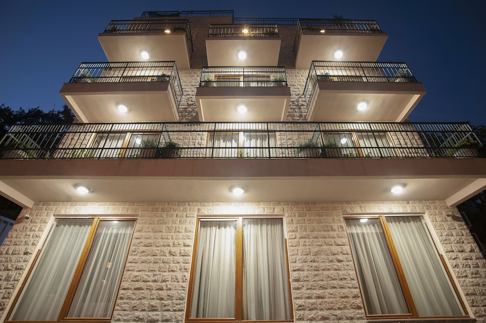 HOTEL TWELVE by Aycon in BUDVA