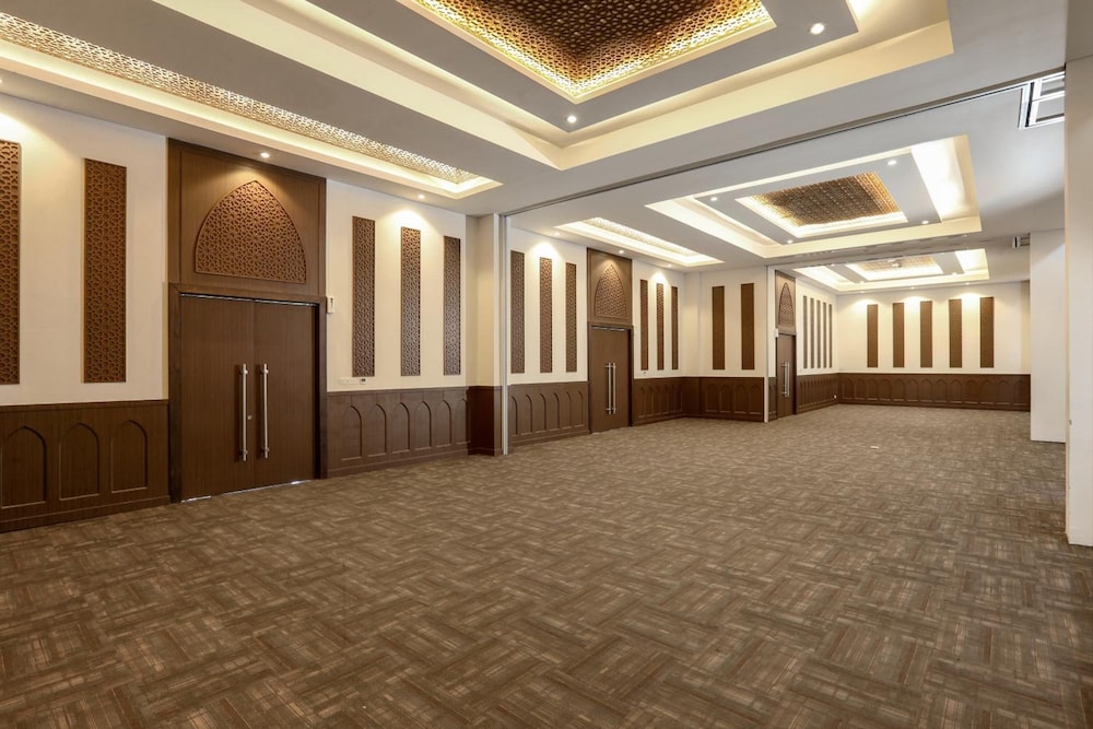 Hotel Santika Gresik 34/55