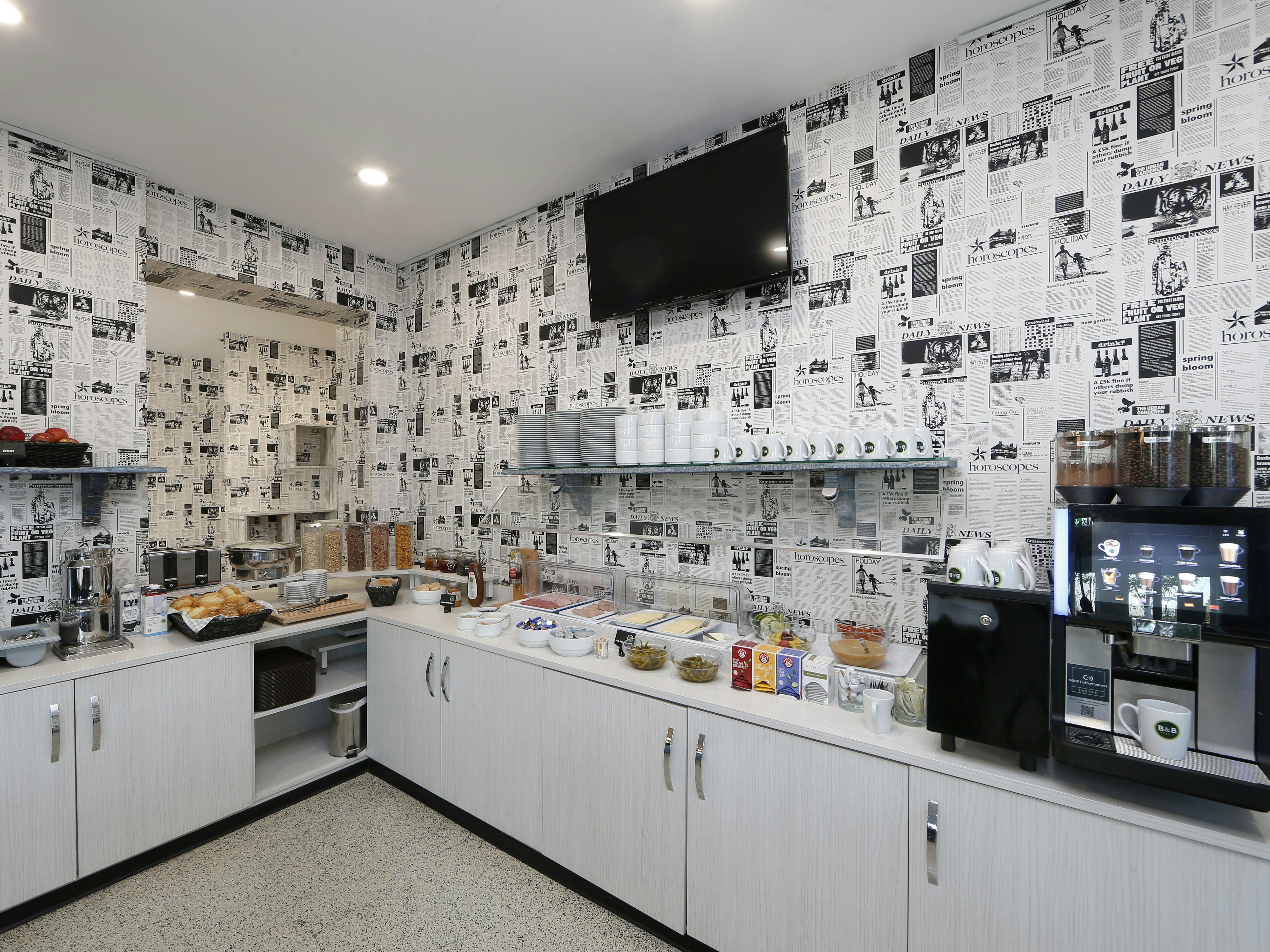 B&B HOTEL Berlin-Adlershof 32/40