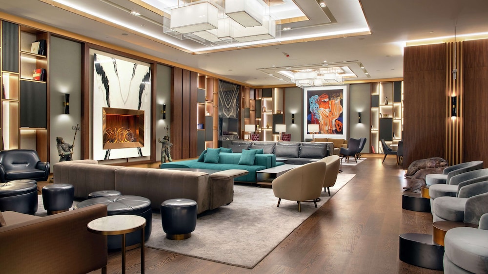 Hilton Istanbul Maslak 53/82