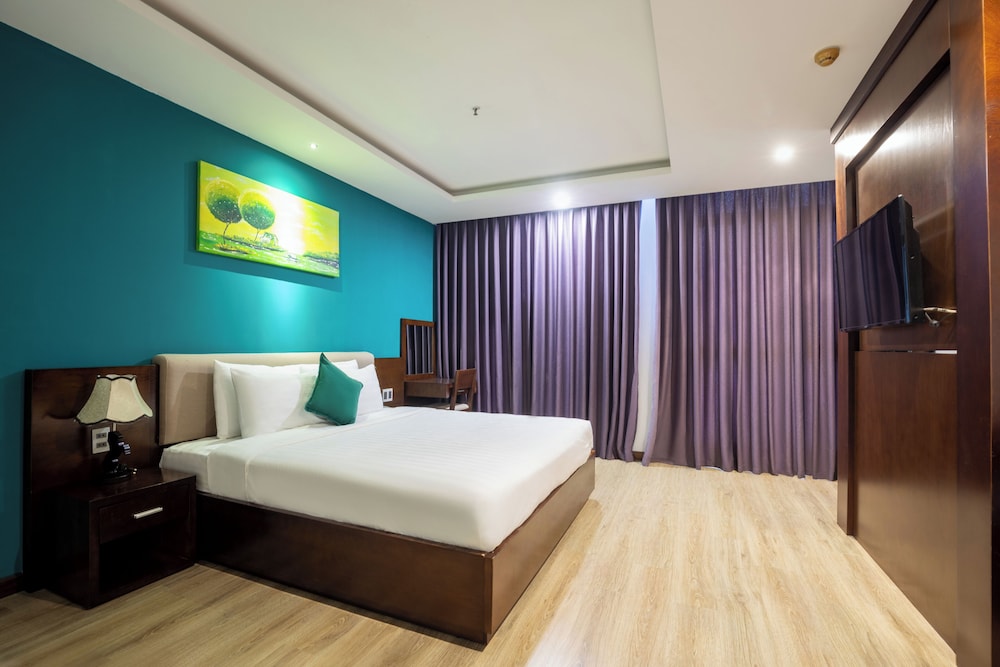 SUITE, DOUBLE BED