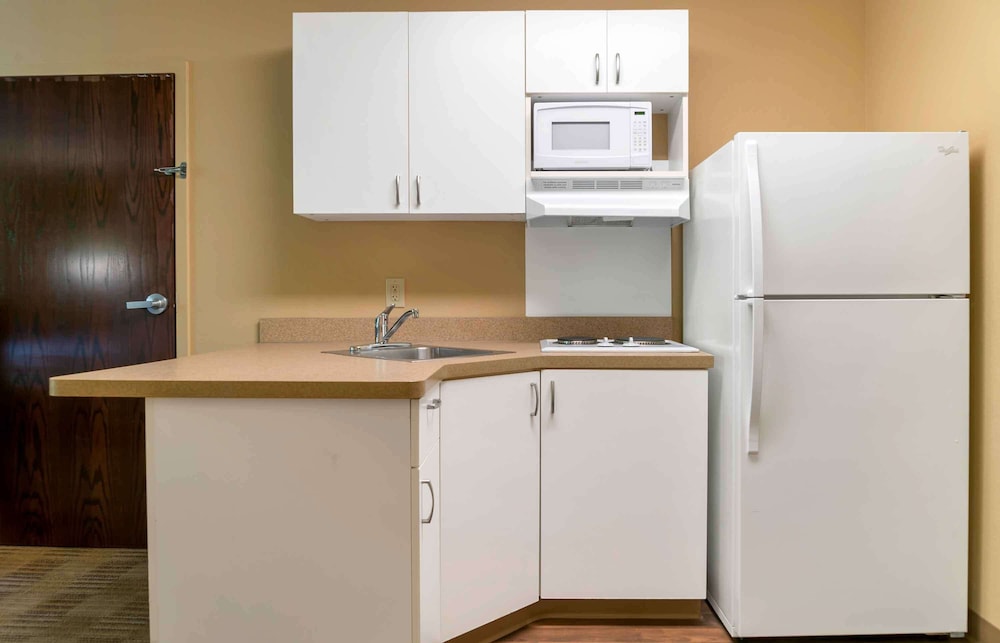 Extended Stay America - Detroit - Canton 44/51