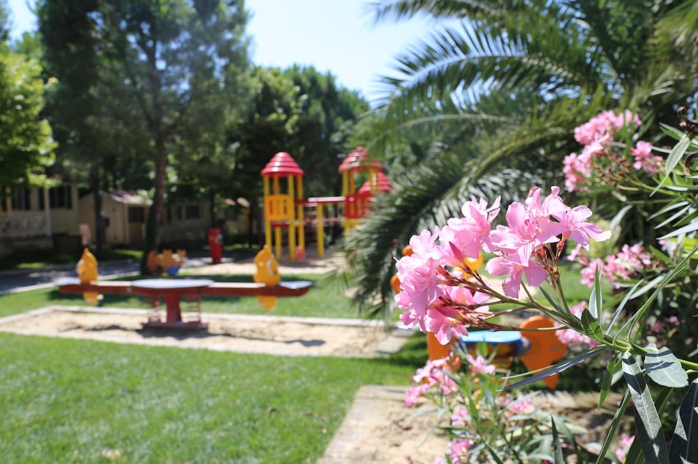Camping Village Green Garden 54/63