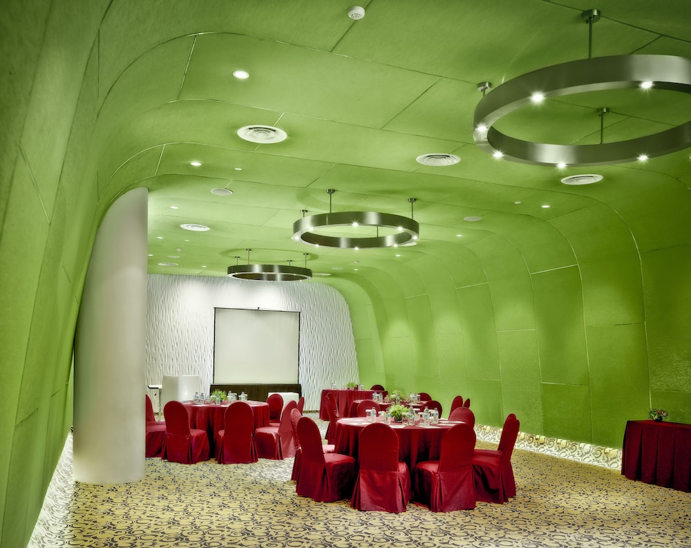 Sensa Hotel 58/64