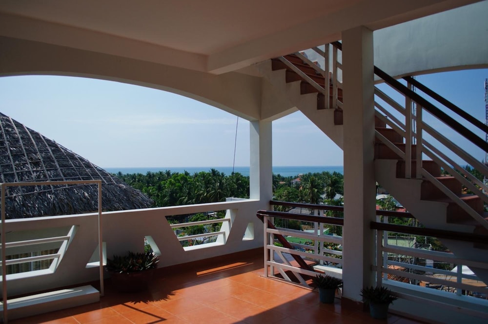 Viet's Hotel 25/54