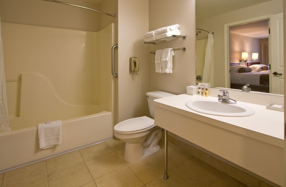 Ashland Hills Hotel Suites 12/51