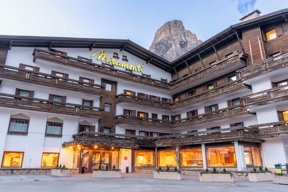 Hotel Miramonti Corvara 3/48