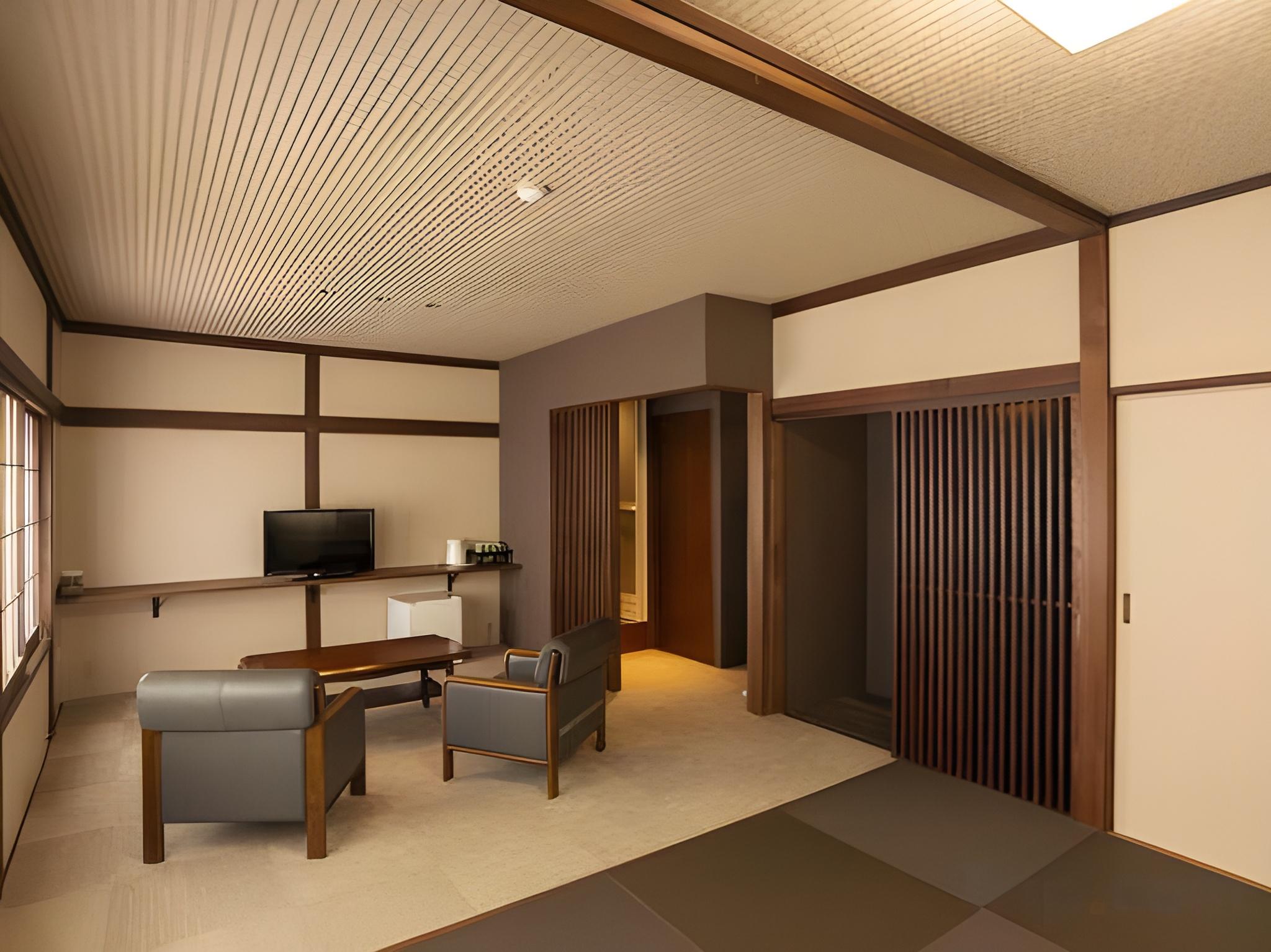 غرفة يابانية عصرية بمنطقة جلوس، Kusatsu Onsen Eidaya 2/2