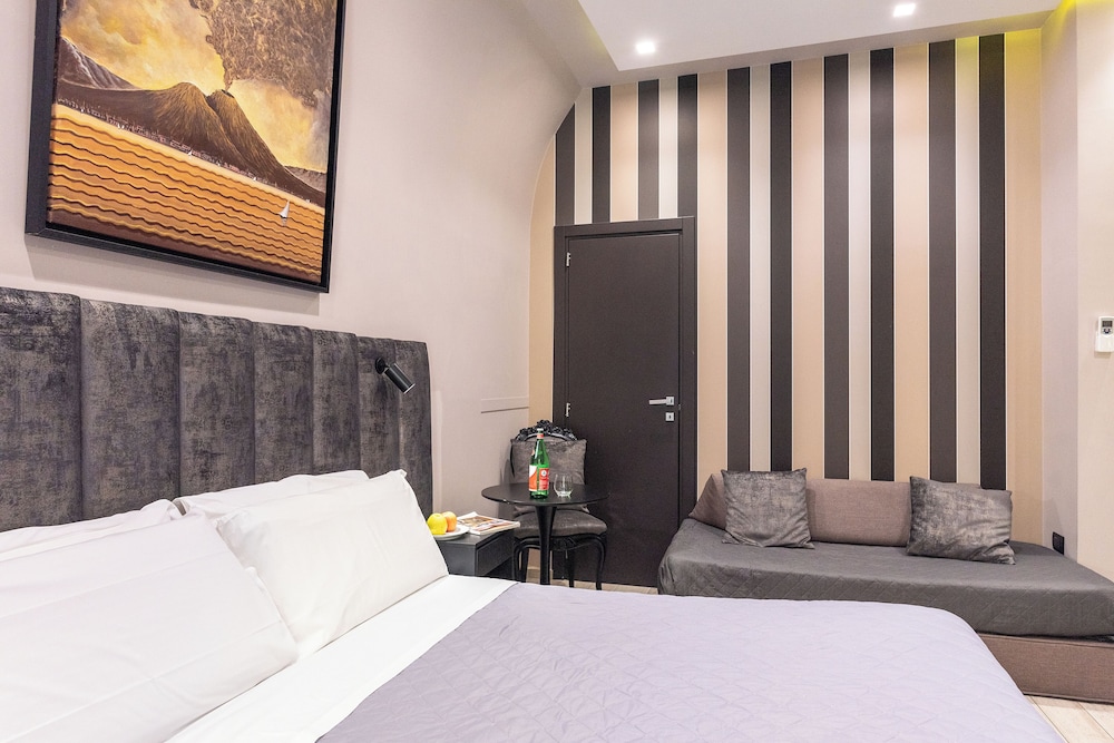 Neapolis Lifestyle 20/59