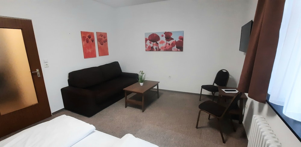 Central-Hotel Tegel 31/50