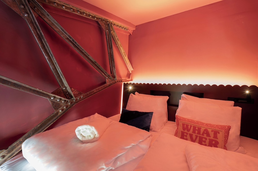 Loft, Deluxe, Suite, Queen Bed