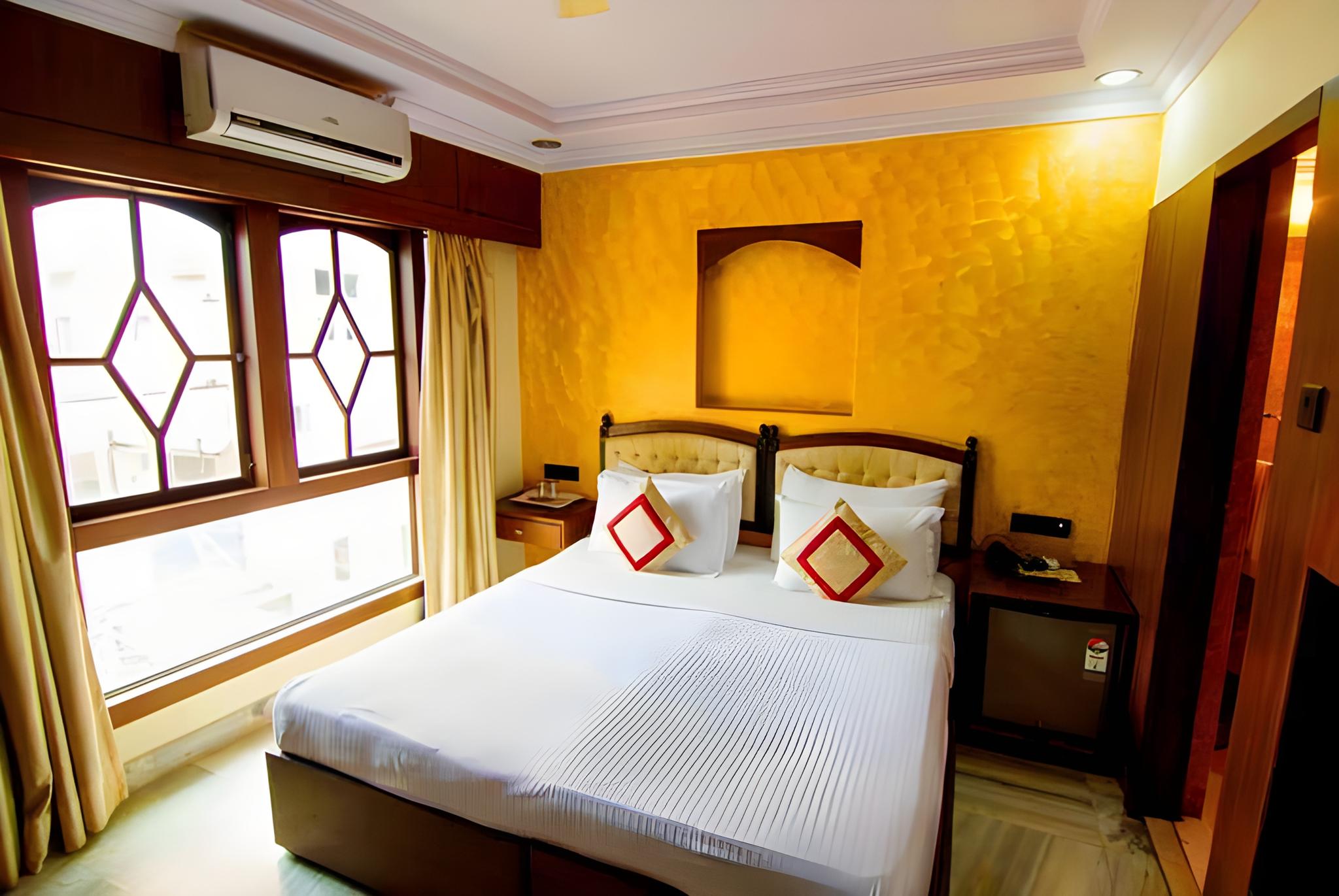 HOTEL GULSHAN INTERNATIONAL. 25/38