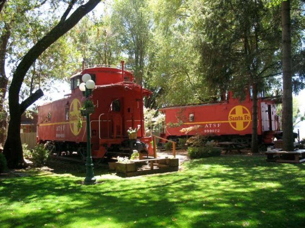 Featherbed Railroad Company 43/51