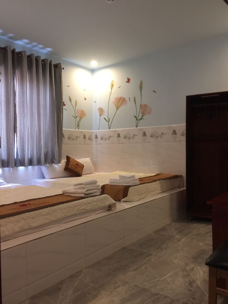 Ngan Giang Guest House 41/65