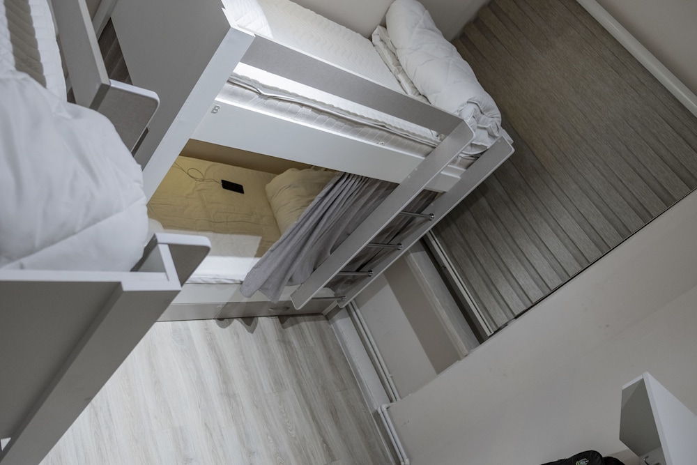 Travel Inn Hostel 14/42