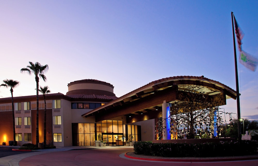 Holiday Inn Express Scottsdale North 1/40