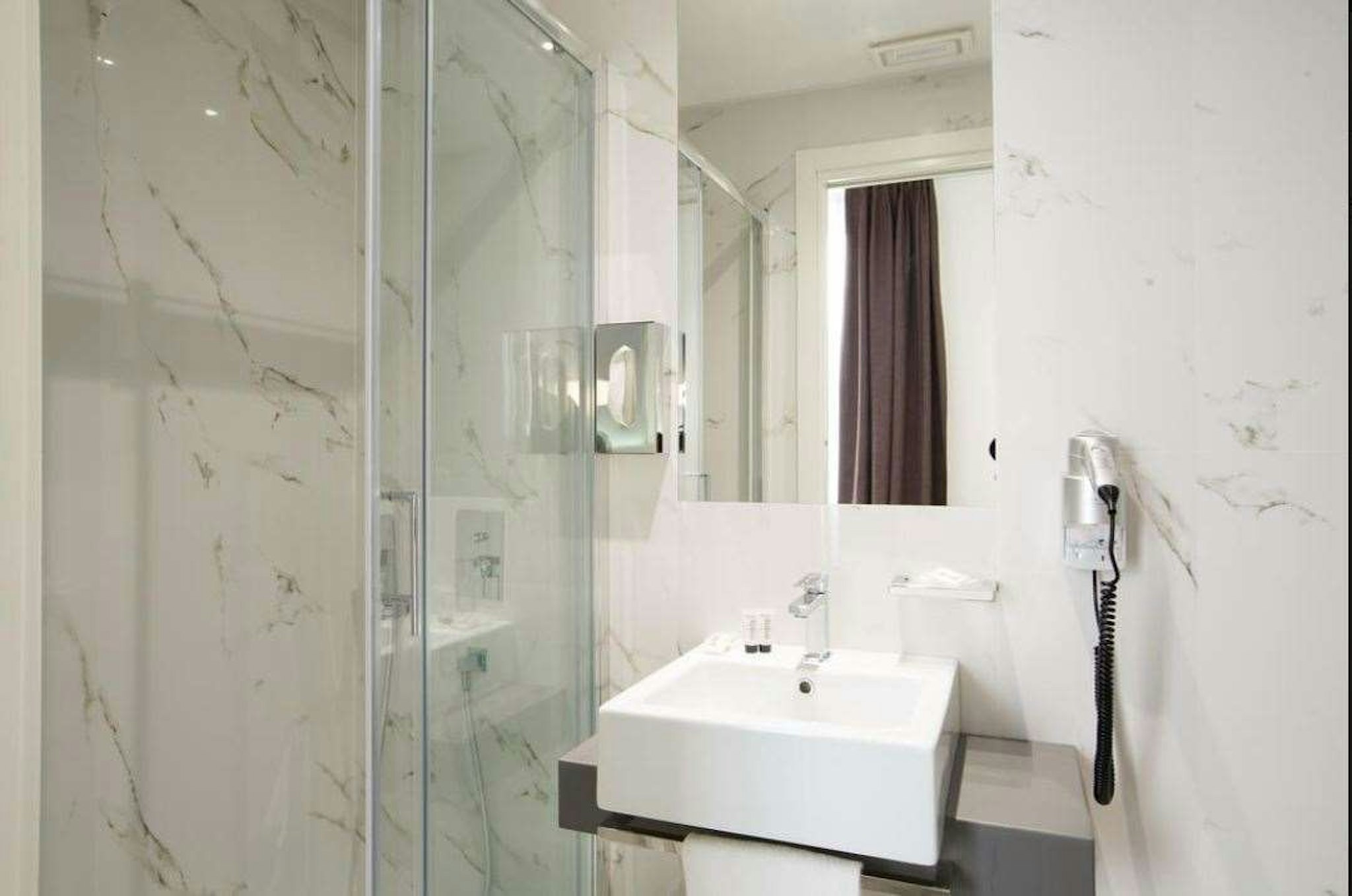 Crosti Hotel And Residence 45/45