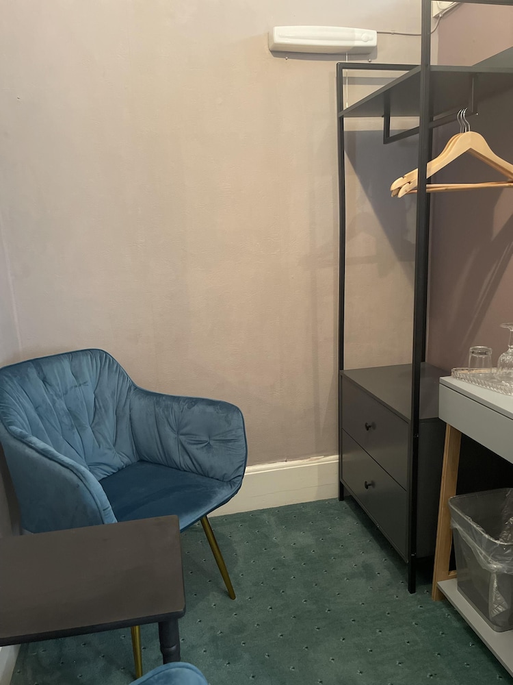 Westbank Hotel - Guest House 31/50