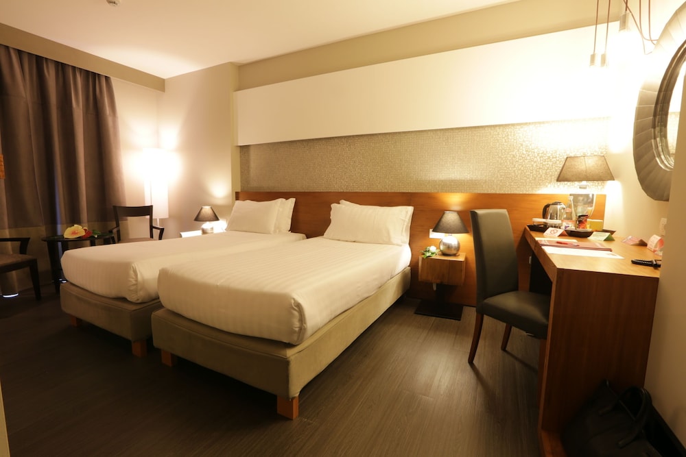 Admiral Park Hotel 3/52