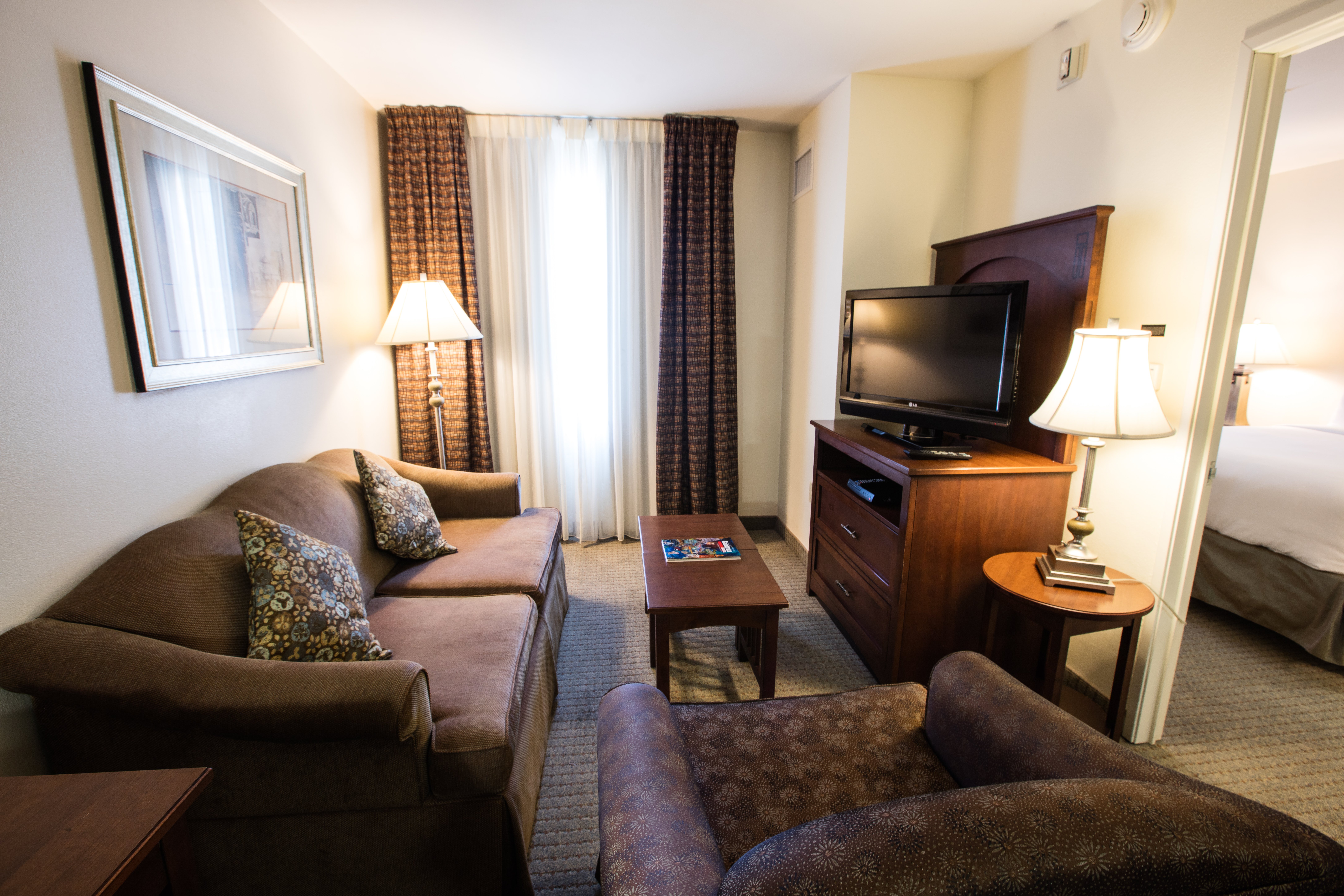 STAYBRIDGE SUITES AUSTIN AIRPORT 25/50