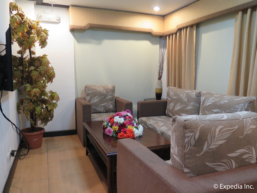 D'leonor Hotel 51/73
