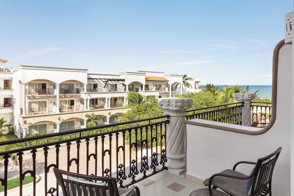 Wyndham Alltra Playa Del Carmen, Adults Only All Inclusive Resort in PLAYA DEL CARMEN