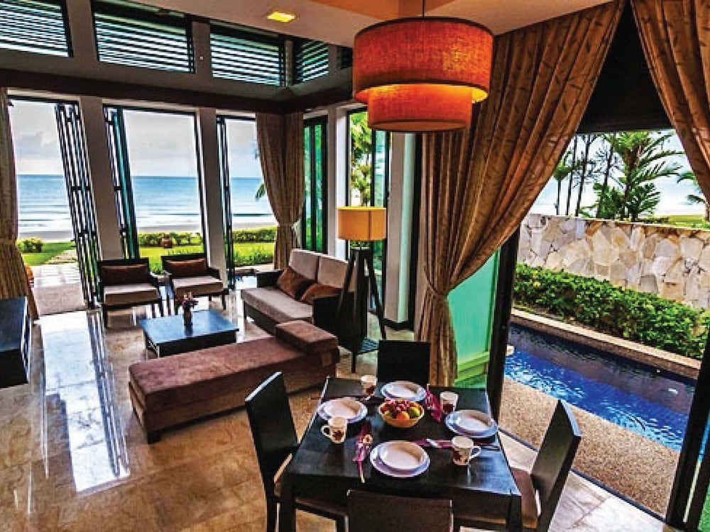 Borneo Beach Villas 40/62