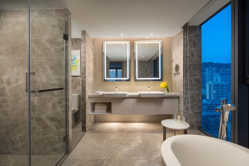 Holiday Inn and Suites LANZHOU CENTER 37/37