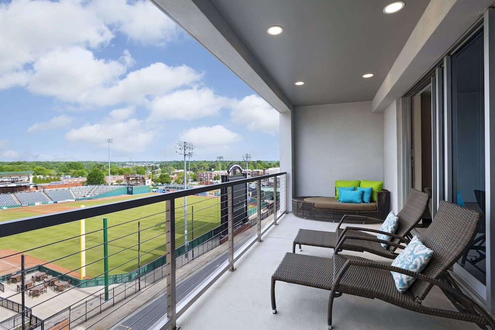 Hyatt Place Greensboro Downtown 41/50
