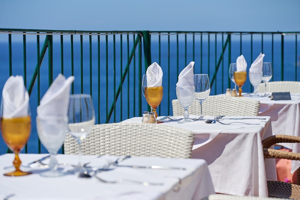 Inn & Art Madeira 56/67