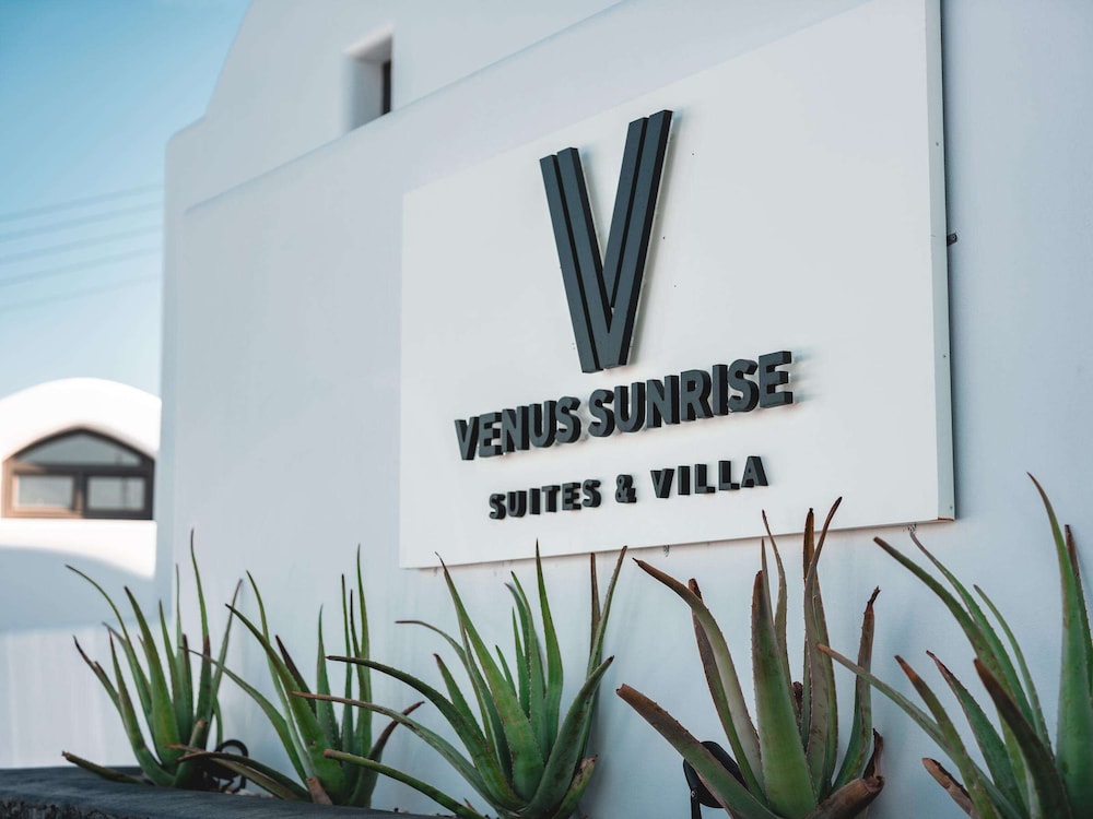 Venus Sunrise Suites and Villas 4/64