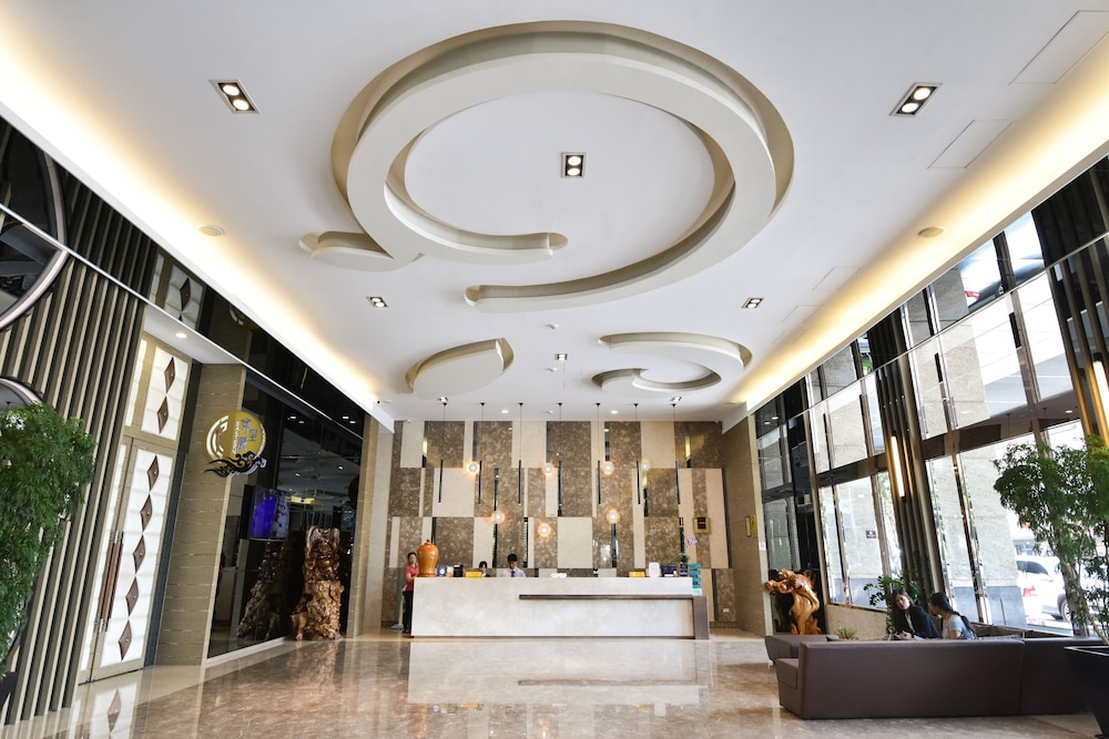 Tsun Huang Hotel 7/62