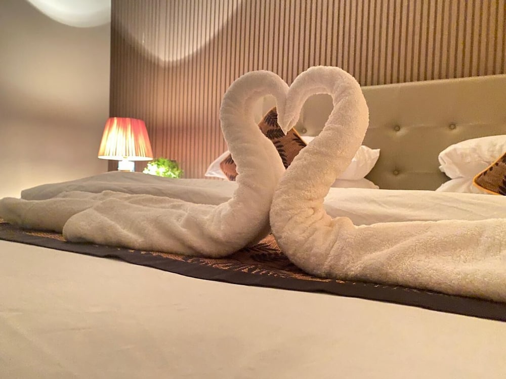 Himeyn Beach Inn - Ocho Homes by Eight Continents 18/27