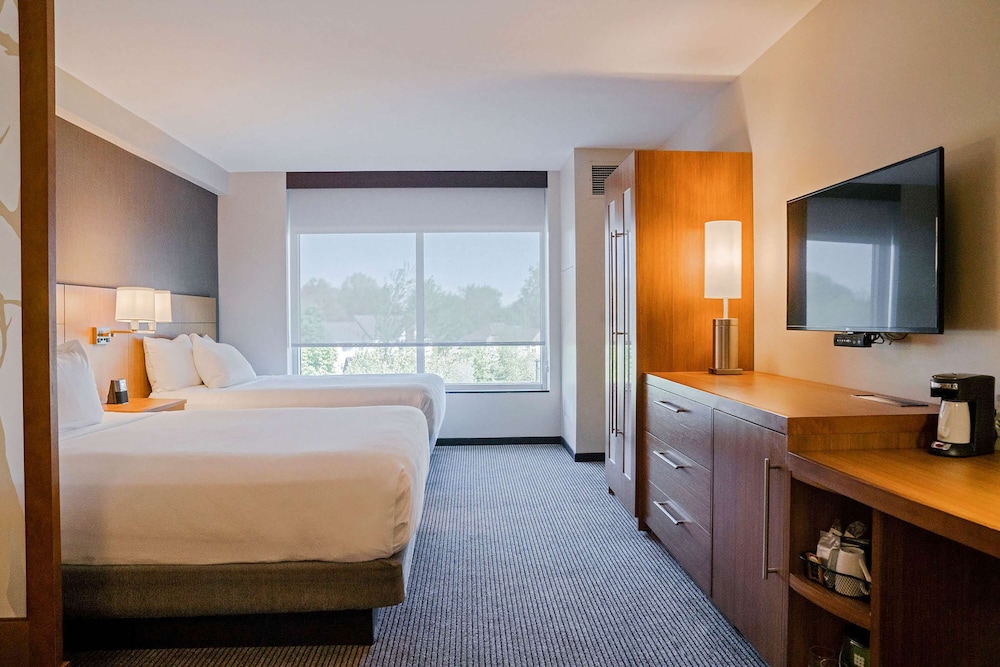 Hyatt Place Buffalo/Amherst 28/70