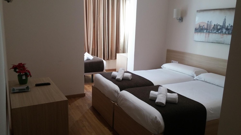 Hostal Barcelona Travel 16/35