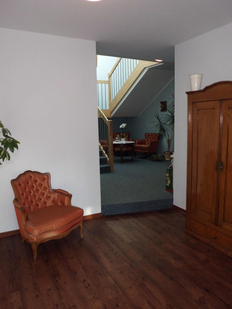Hotel Sarah 6/36