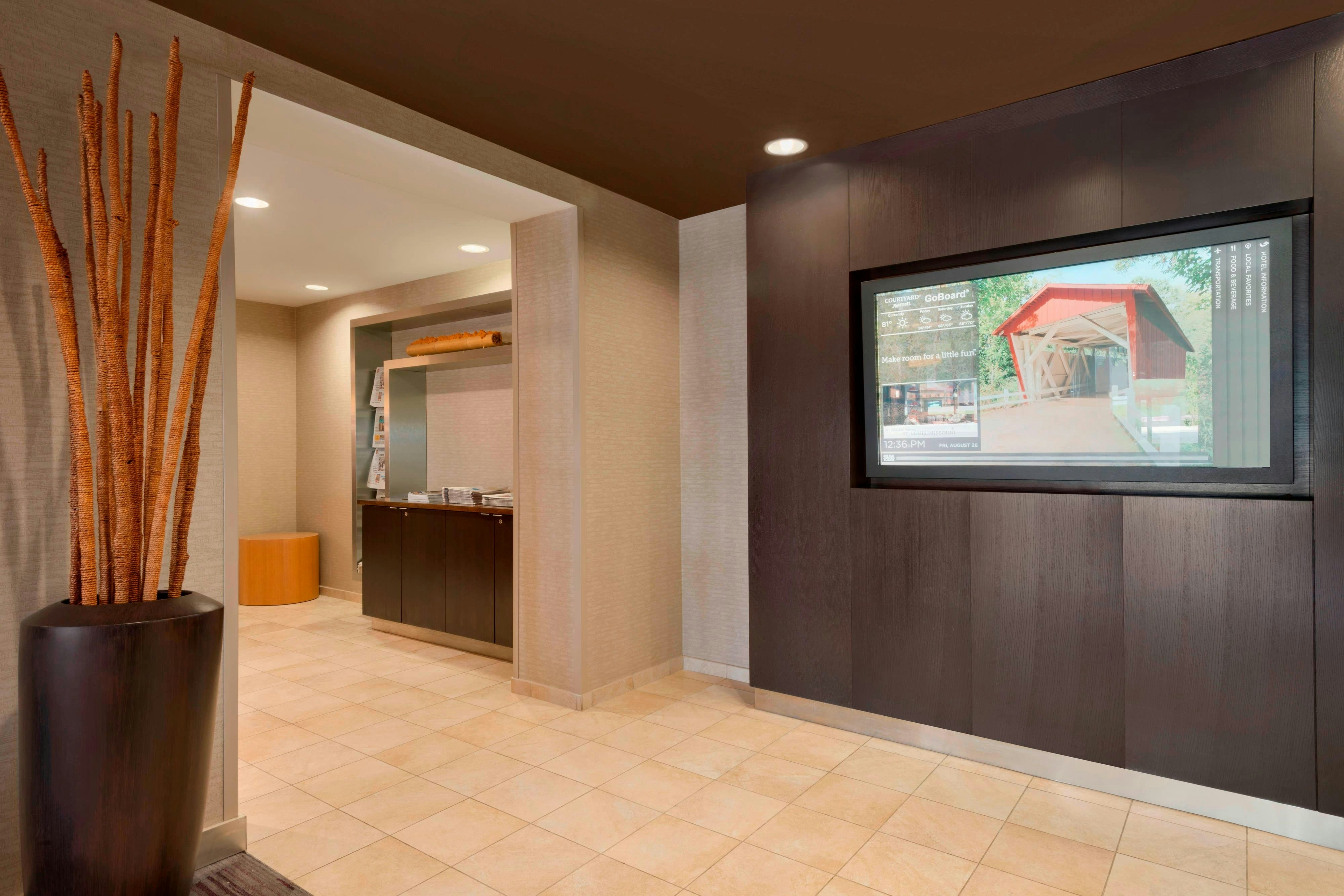 COURTYARD BY MARRIOTT AKRON FAIRLAWN 6/42
