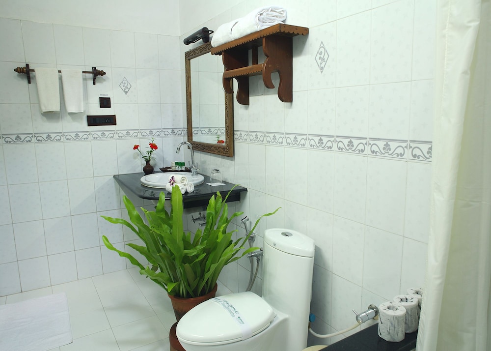 SOMATHEERAM AYURVEDA RESORT 37/38