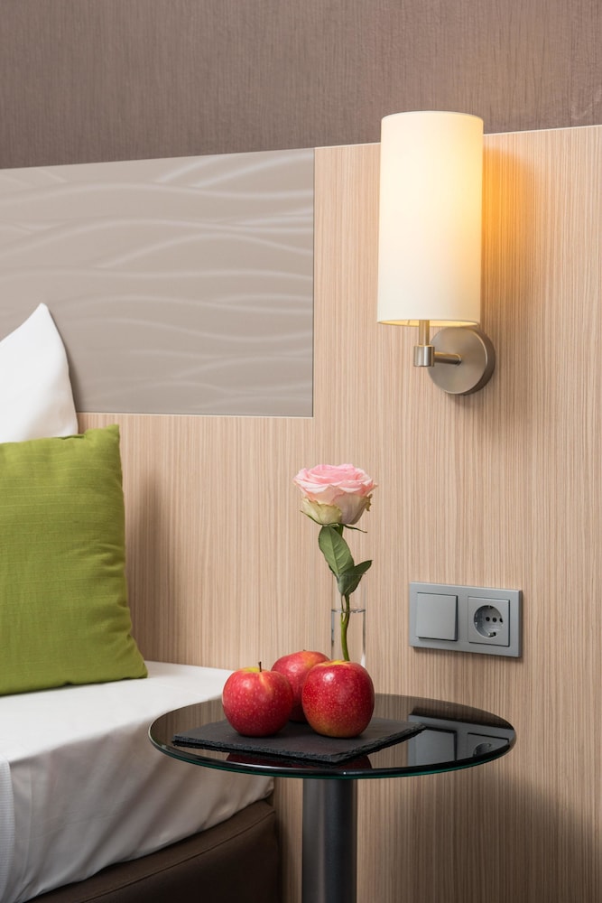 Hotel New Orly 57/65