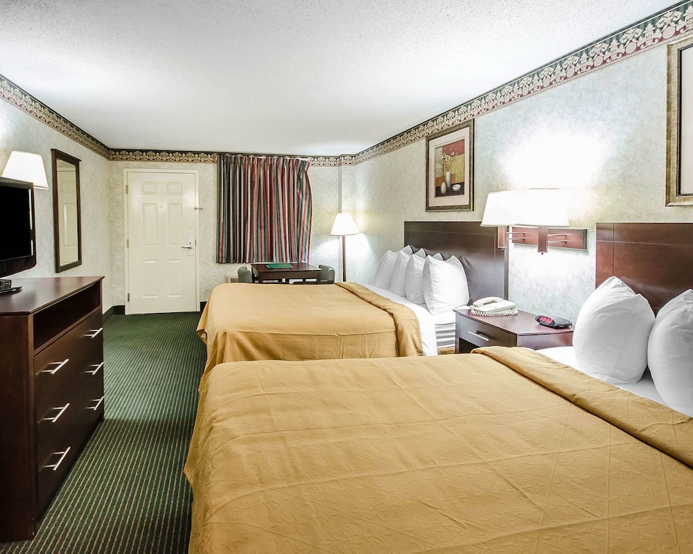 Quality Inn Franklin South 12/30