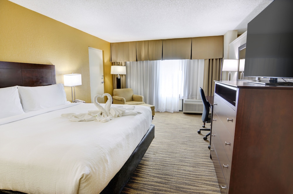 Holiday Inn St Petersburg N Clearwater 24/68