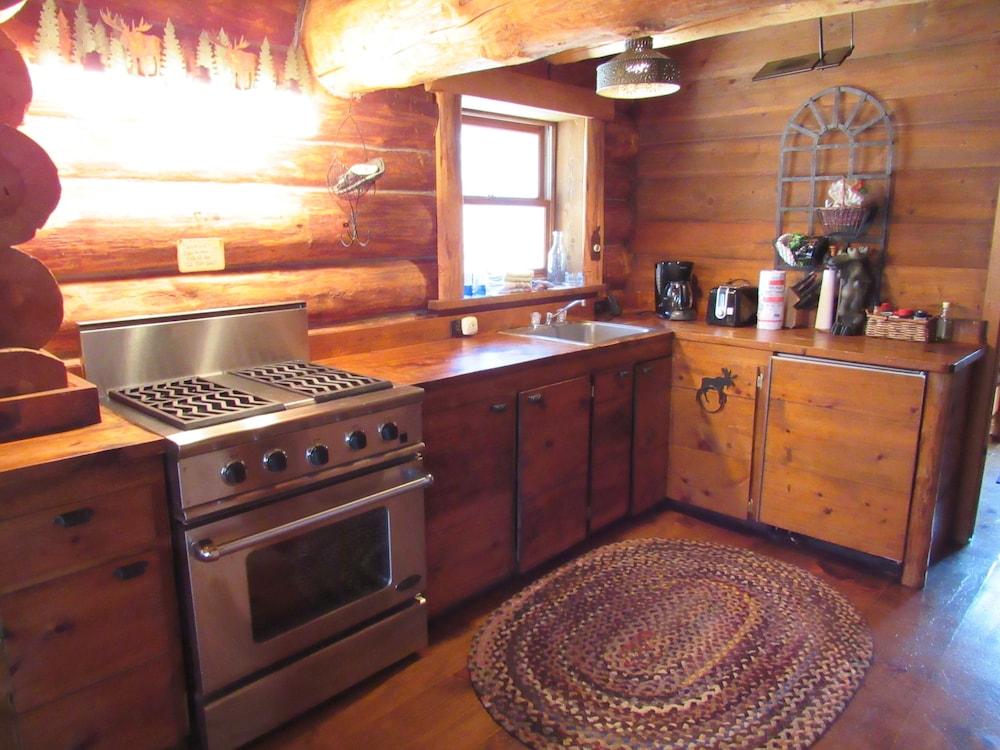 Drummond Island Resort 8/45
