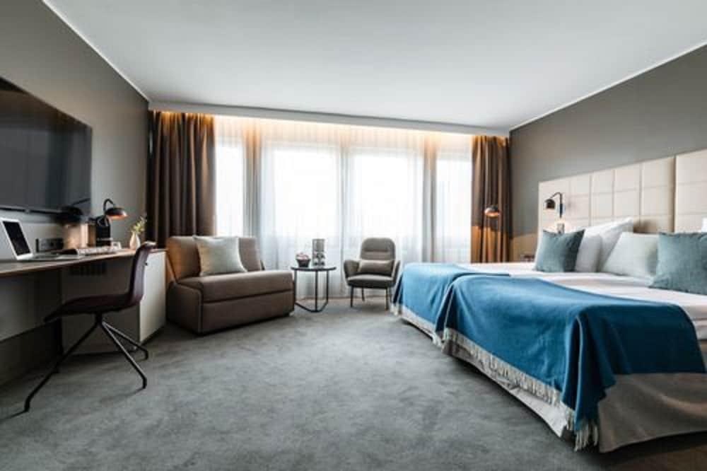 Clarion Hotel Gillet 12/35