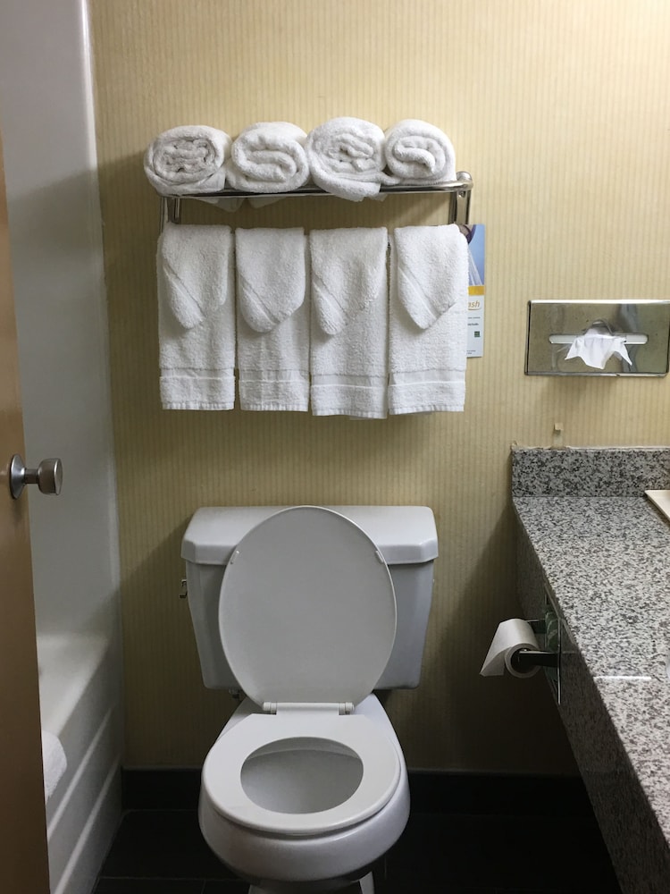 Quality Inn Hermitage South 28/48