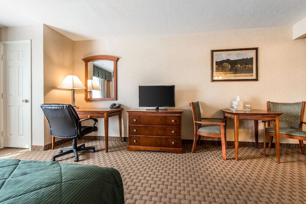 Baymont By Wyndham Fort Morgan 42/48